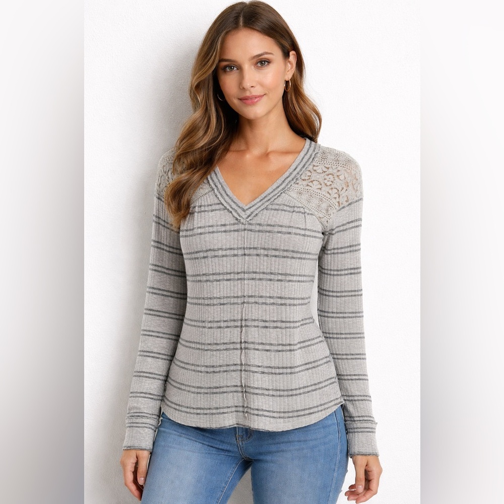 Daytrip Lace Basic Top